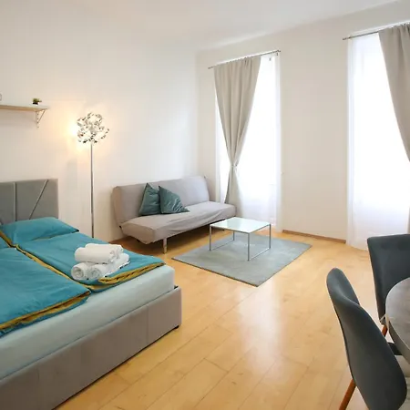 Ferienwohnung Downtown Bliss Modern Retreat With Free Parking And Fast Internet 600 Mbits Wien Exterior foto