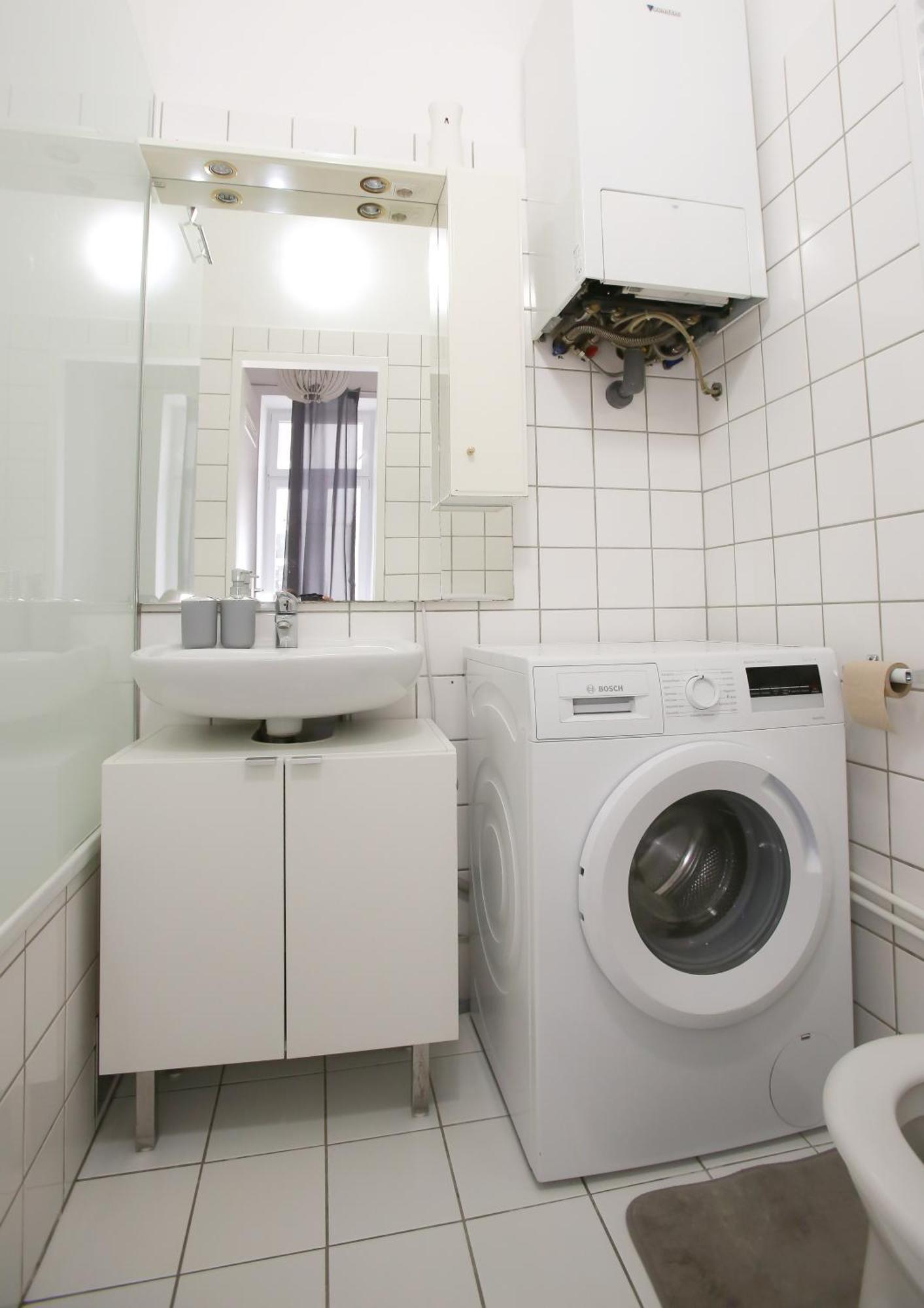 Downtown Bliss Modern Retreat With Free Parking And Fast Internet 600 Mbits Appartement *